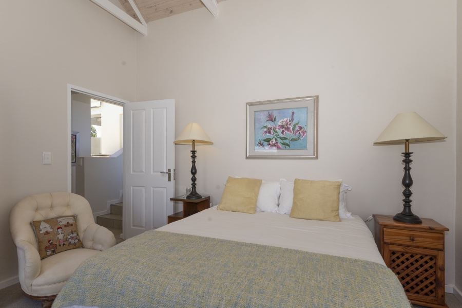 5 Bedroom Property for Sale in Kleinemonde Eastern Cape